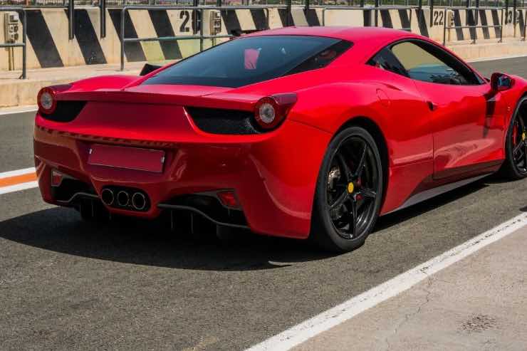 ferrari buyback borsa novità