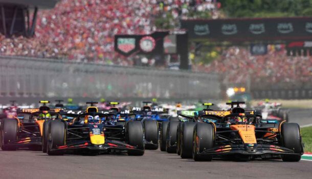 monoposto di Formula 1 al via