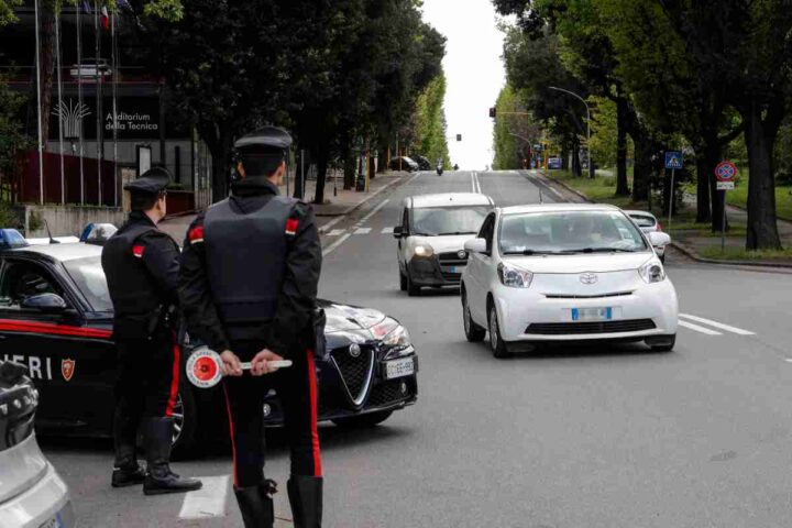 posto di blocco Carabinieri