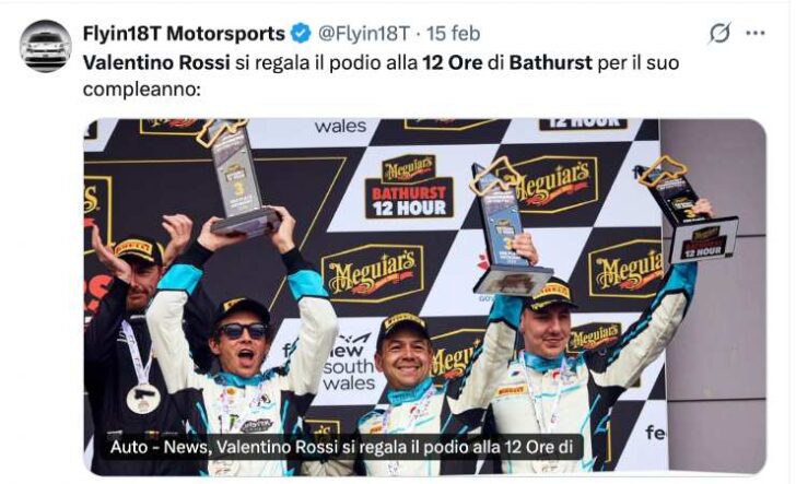 Valentino Rossi sul podio della 12 Ore di Bathurst