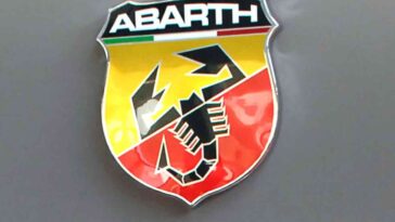 Abarth torna sui suoi passi