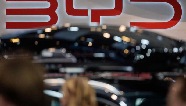 Gli italiani si convertono alle auto cinesi