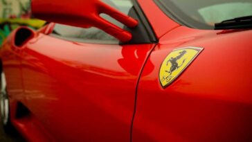 Ferrari rivoluziona il motore