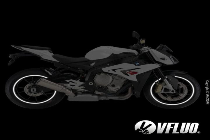 moto con ruote luminose