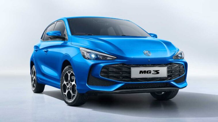 citycar MG3 di colore azzurro