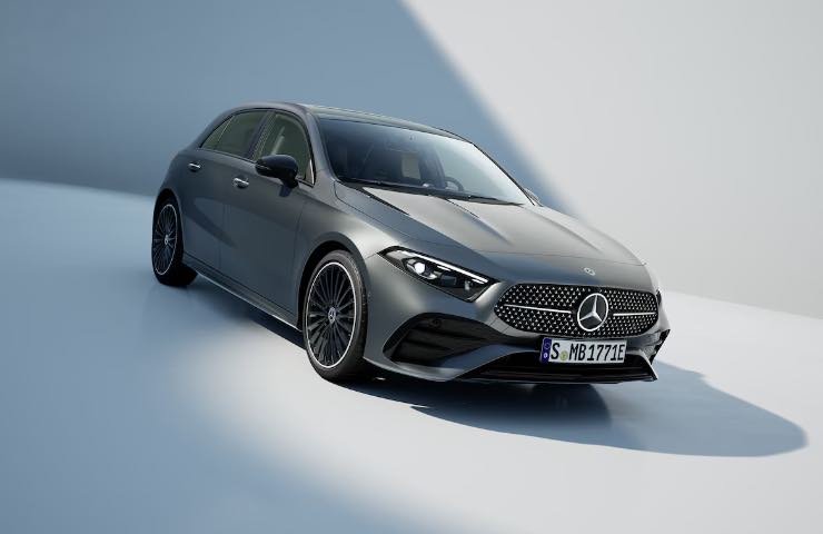 Mercedes Classe A ibrida ed elettrica