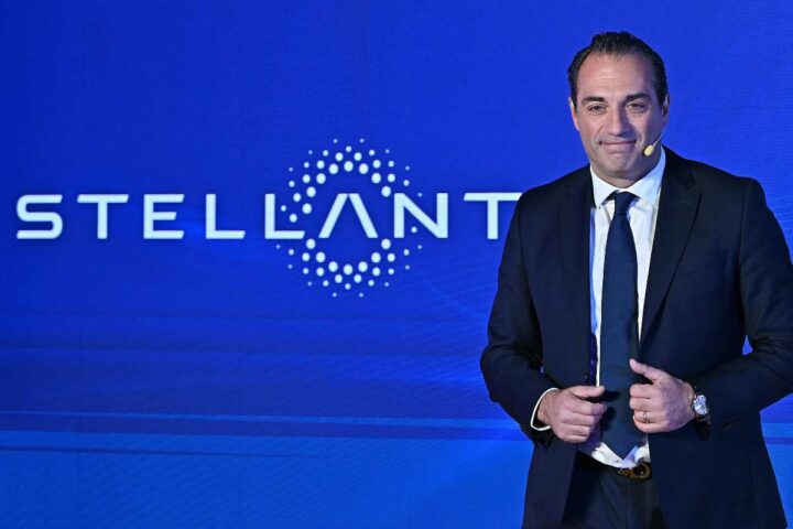 Stellantis rinascita totale