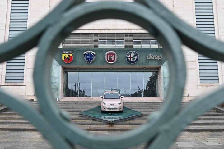 Crisi dell’automotive: Stellantis
