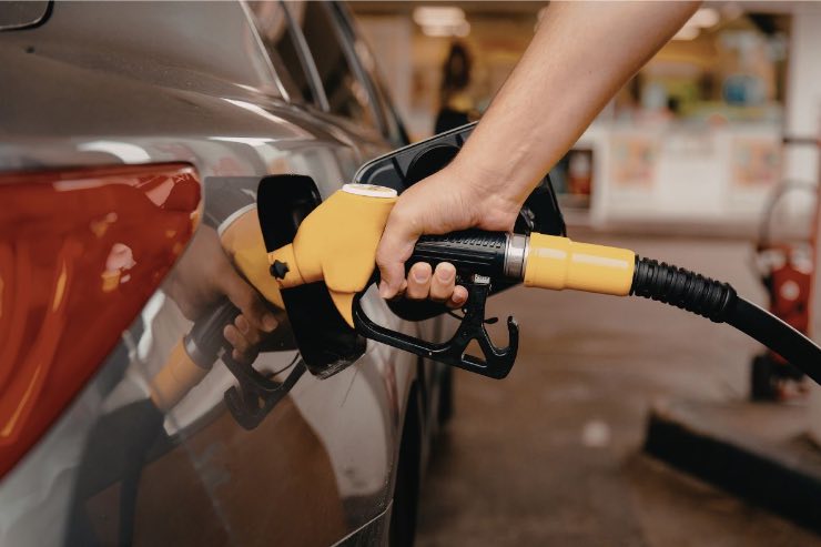 benzina Iran guerra prezzo