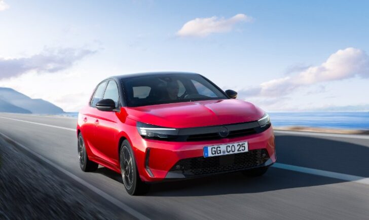 Opel Corsa in strada