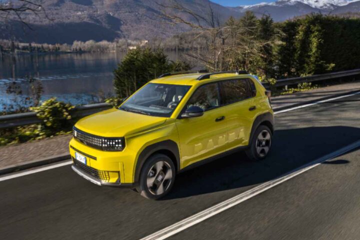 Fiat Grande Panda in strada