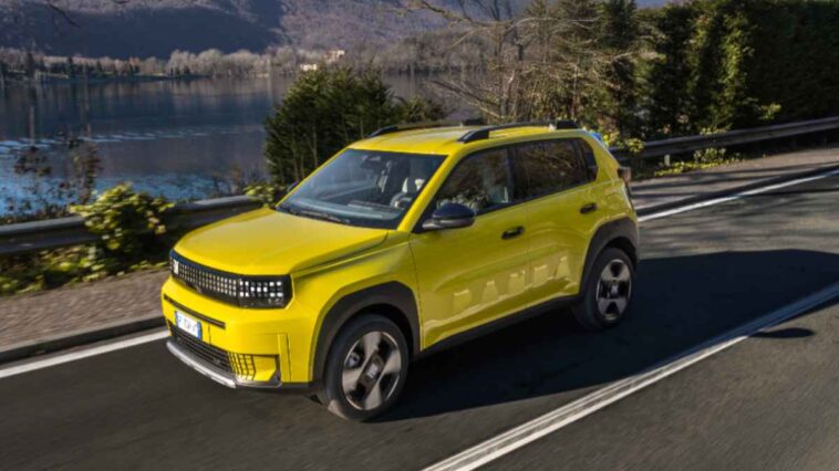 Fiat Grande Panda in strada