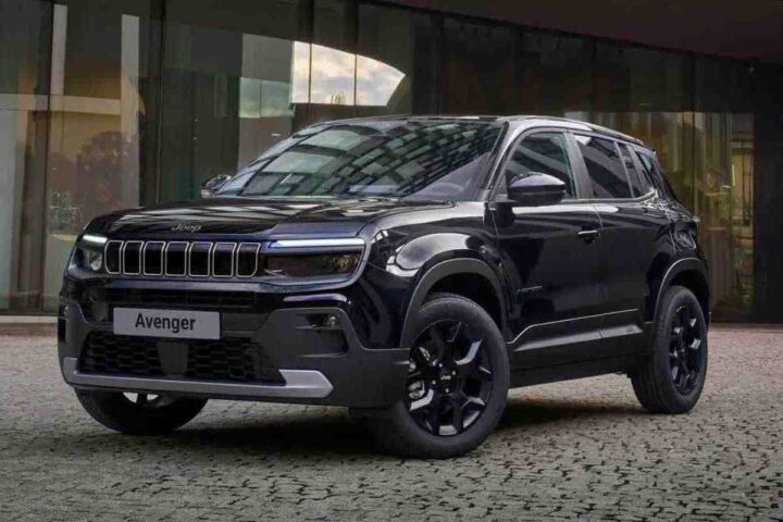 Nuova Jeep Avenger Black Edition