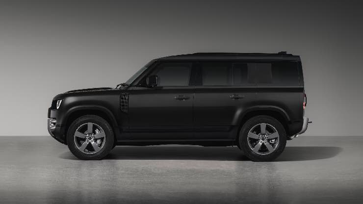 Land Rover Defender problemi agli ibridi