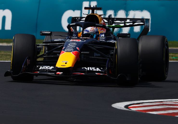 Max Verstappen Ferrari interessata