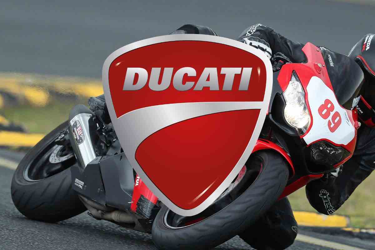 ducati superleggera v4 novità