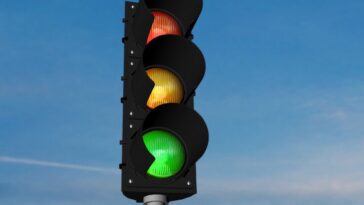semaforo rosso quarta luce