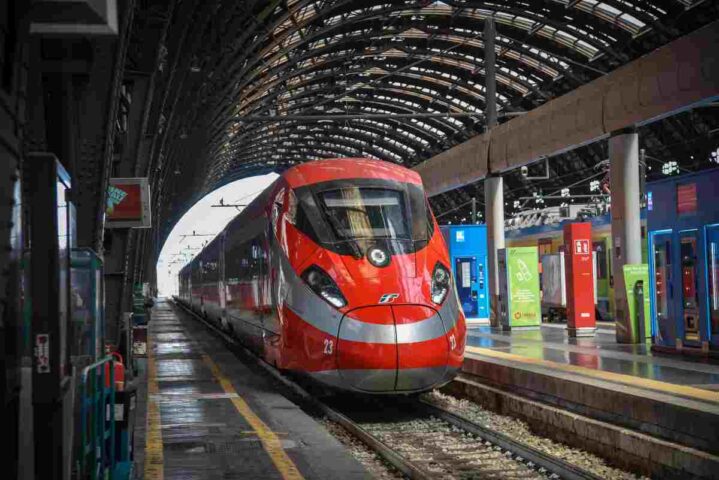 Treno Frecciarossa in stazione