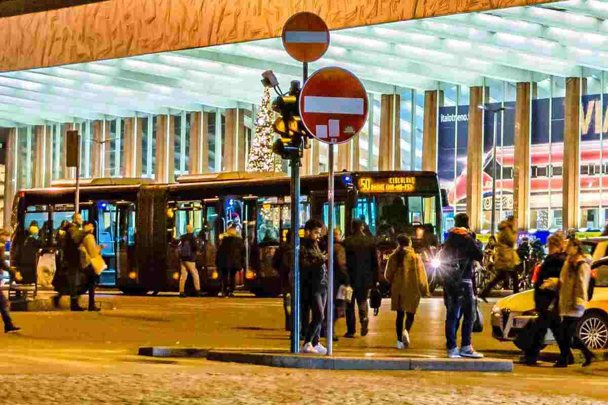 autobus notturno roma
