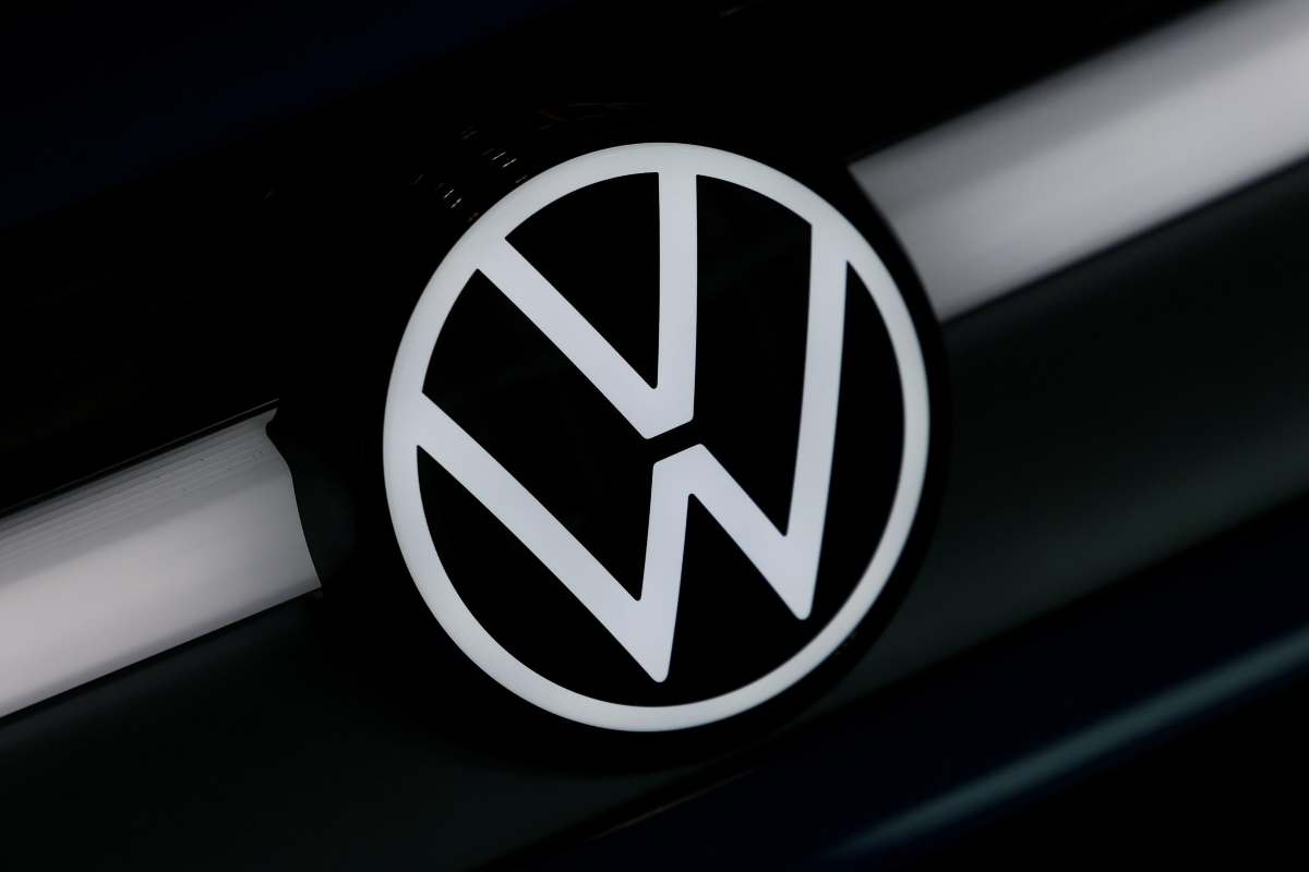 volkswagen logo