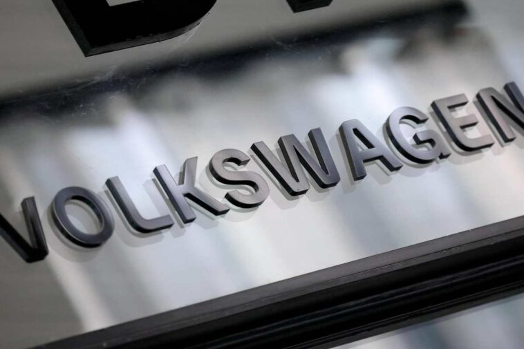 volkswagen logo